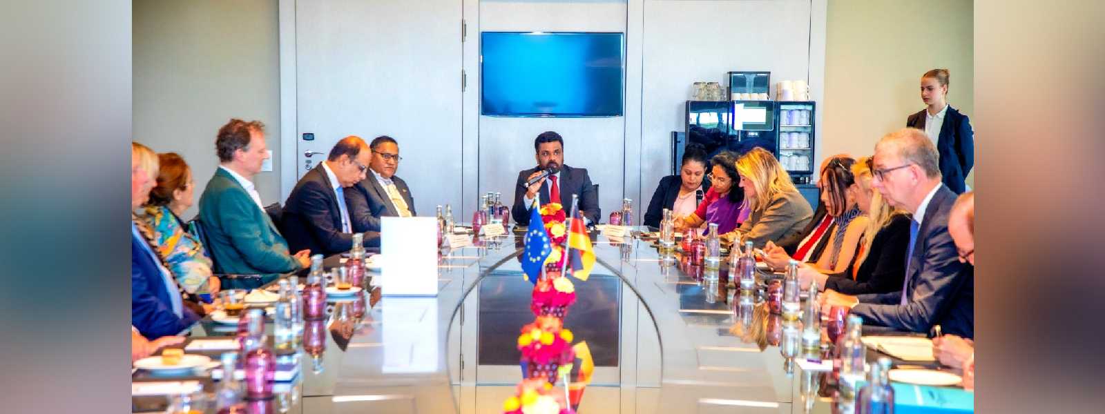 ජනපතිගෙන් ජර්මානු ආයෝජකයින්ට ආරාධනාවක්...